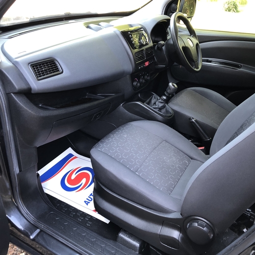 2011 (61)reg Fiat Doblo 16v SX Multijet Micro Camper Van 2 Berth - 41072 Miles