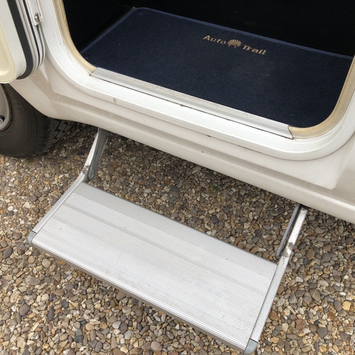 Auto Trail Tracker EK SE 2 Berth Motorhome - 2003 Fiat Ducato 2.0 JTD MWB