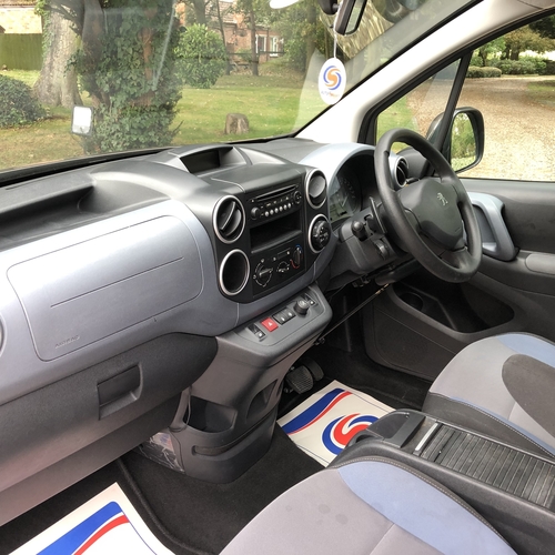2012 Peugeot Partner Tepee 1.6TD Camper Day Van AUTOMATIC - ONLY 35983 Miles
