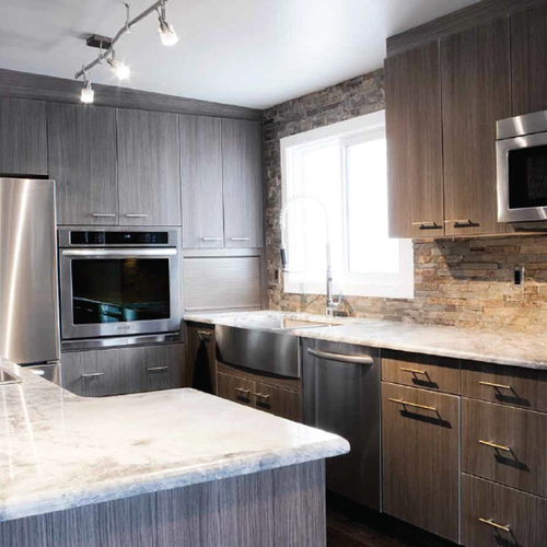 Paramount Tower Hotel and Residences (Hotel)