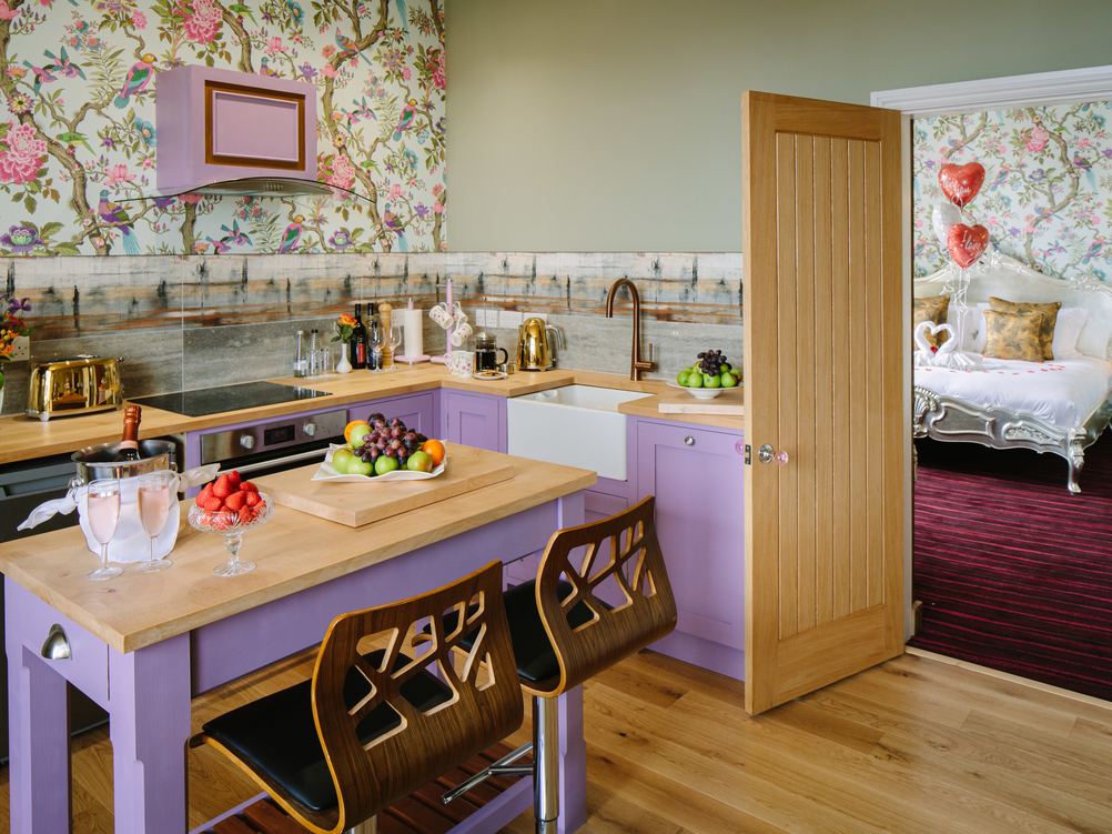 Deluxe Junior Suite - "Lovers Suite"