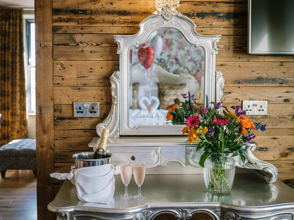 Deluxe Junior Suite - "Lovers Suite"