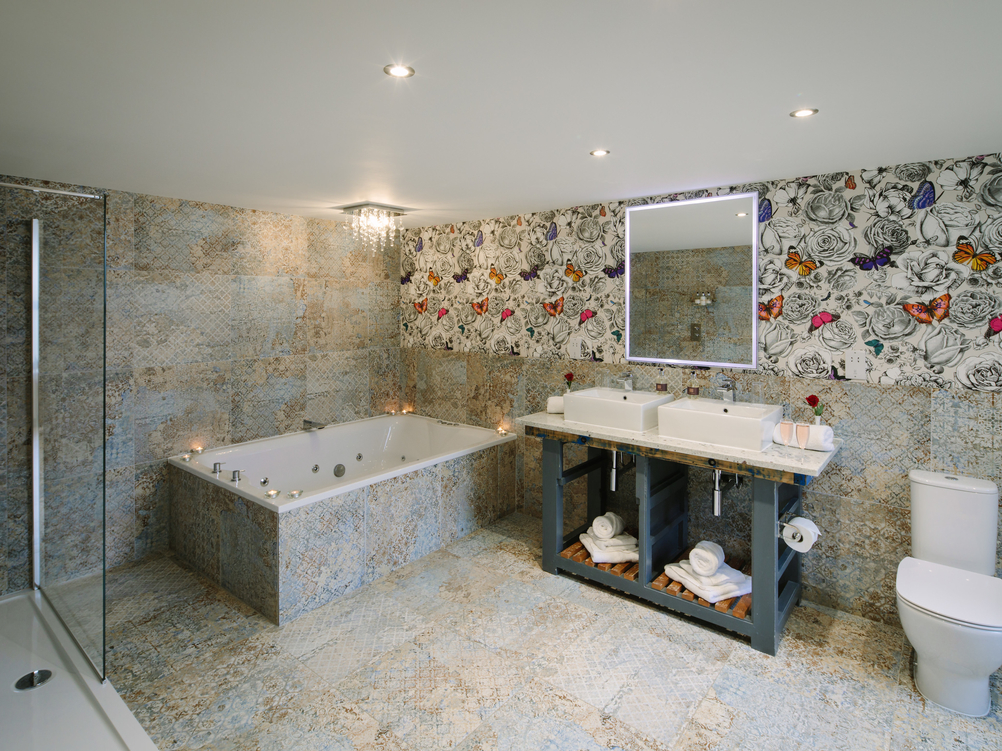 Deluxe Suite/Apartment - "Butterfly Suite"