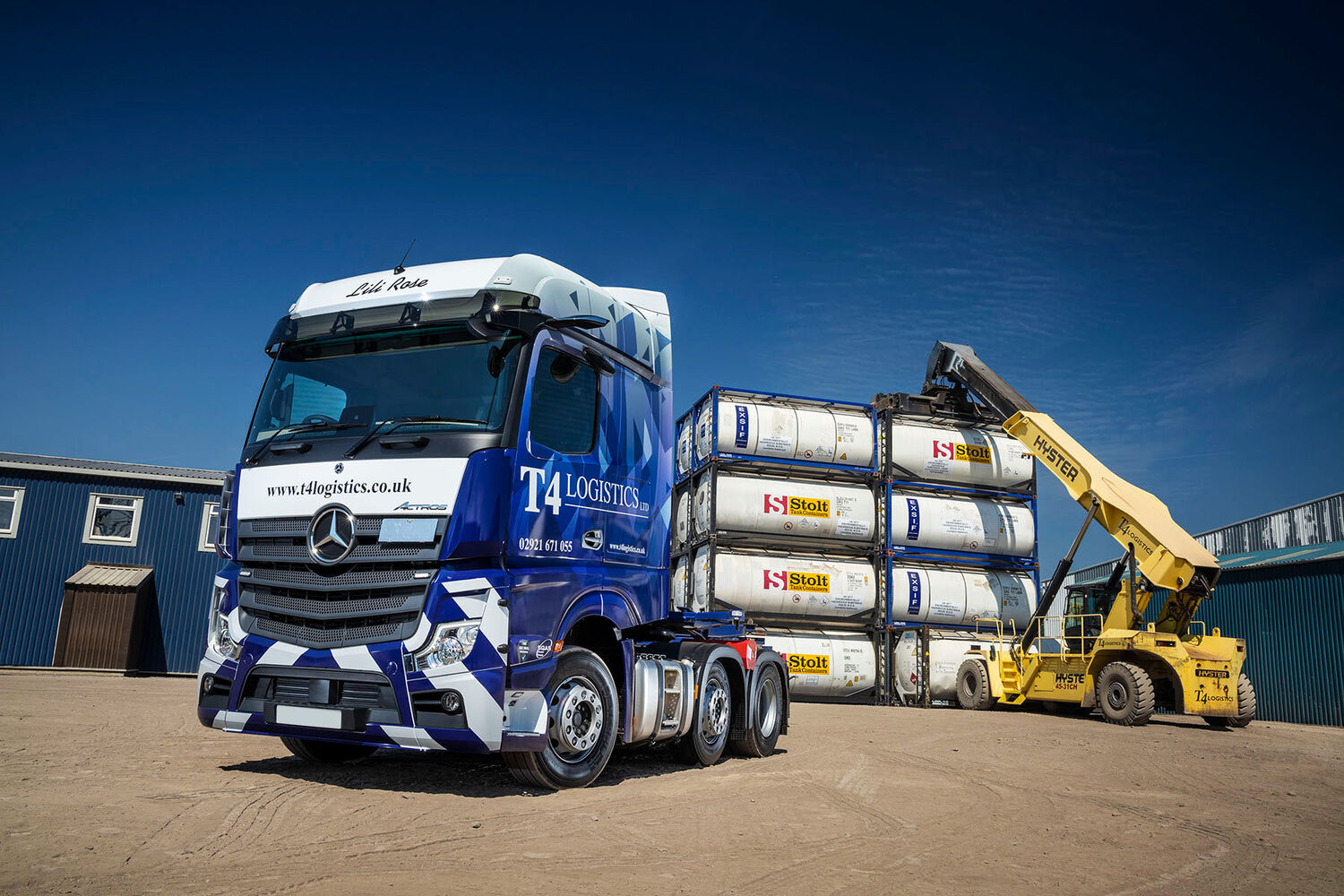 T4 Logistics - 4x Mercedes Actros